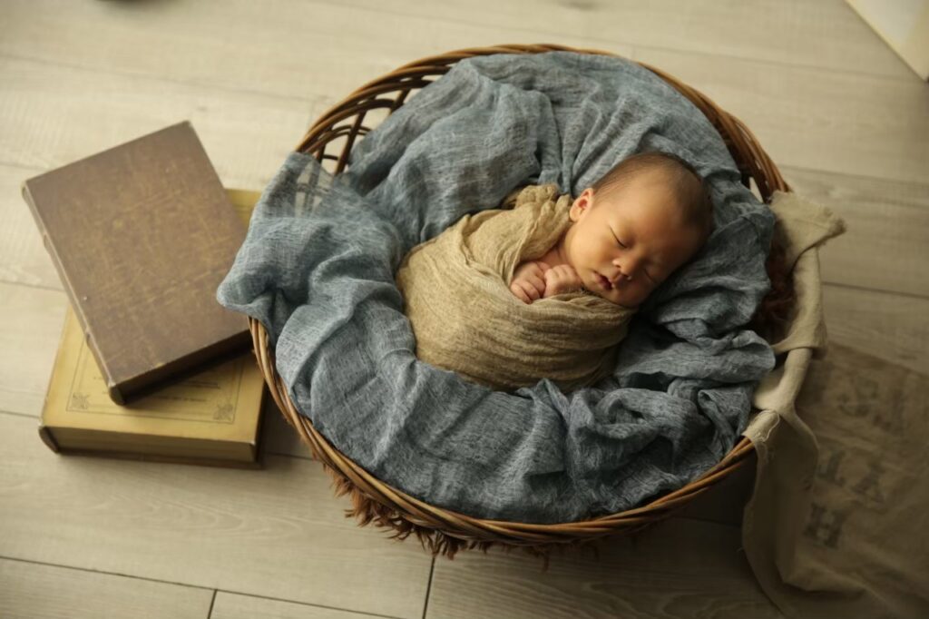 ニューボーン　おくるみ　新生児　青