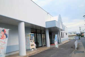 ファーストステージ　店　外観　四日市