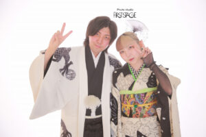 男性袴 振袖 カップル