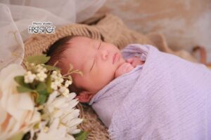 ニューボーンフォト　新生児　おくるみ