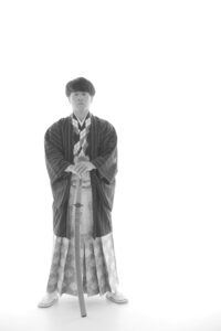 成人　男　袴