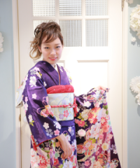 振袖の女の子とおめでとうの色紙