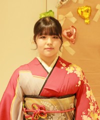 振袖の女の子とおめでとうの色紙