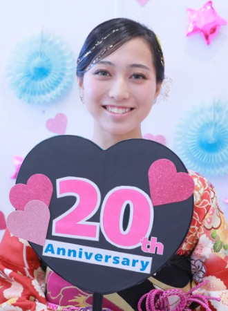 緑の振袖の女の子