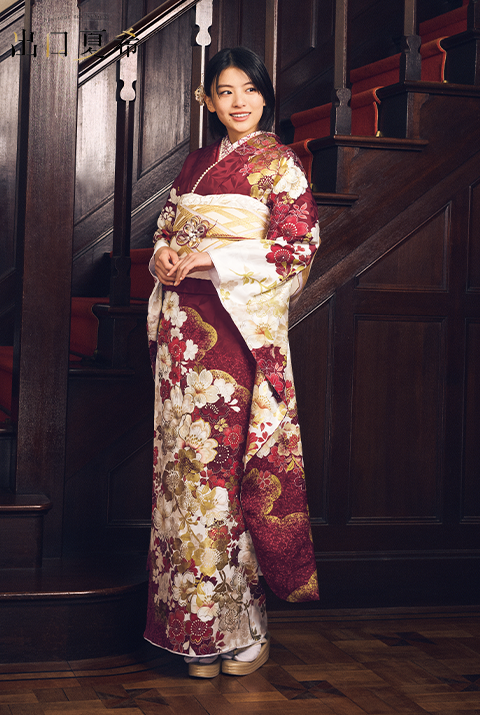 出口夏希の最新振袖
