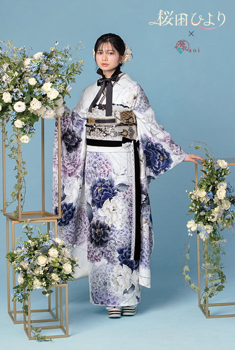 桜田ひよりの最新振袖