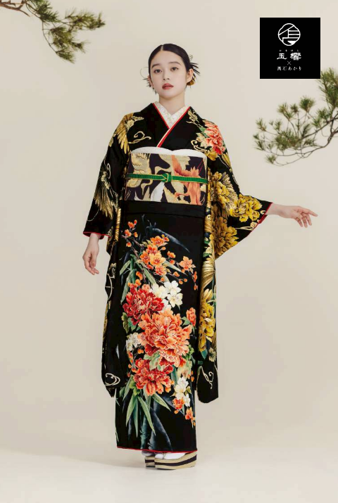 高石あかりの最新振袖