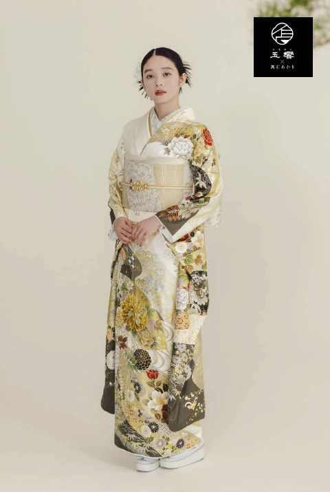 高石あかりの最新振袖