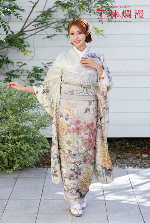 王林爛漫の最新振袖