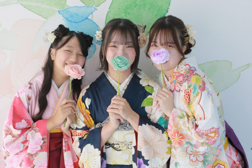 振袖へアアレンジ ショート 家族写真