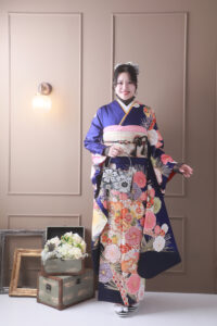振袖前撮り　コーディネート　紺