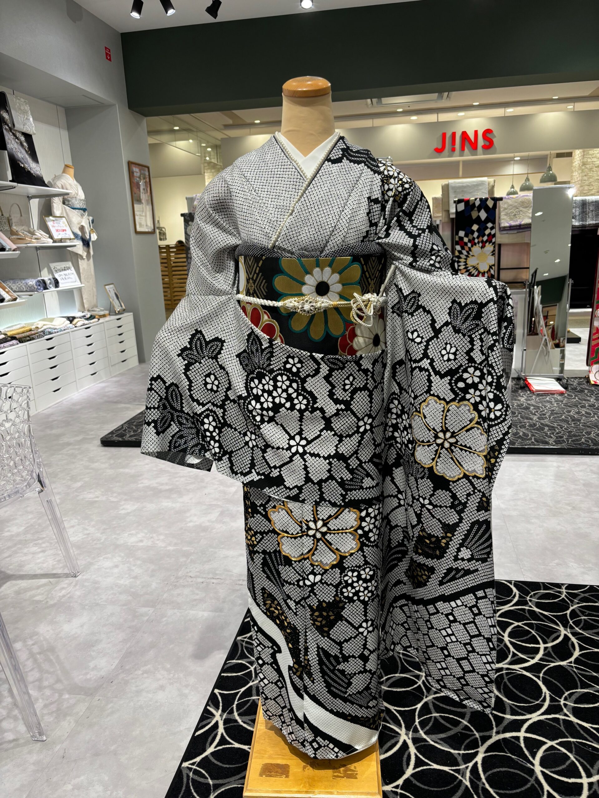 黒のお振袖