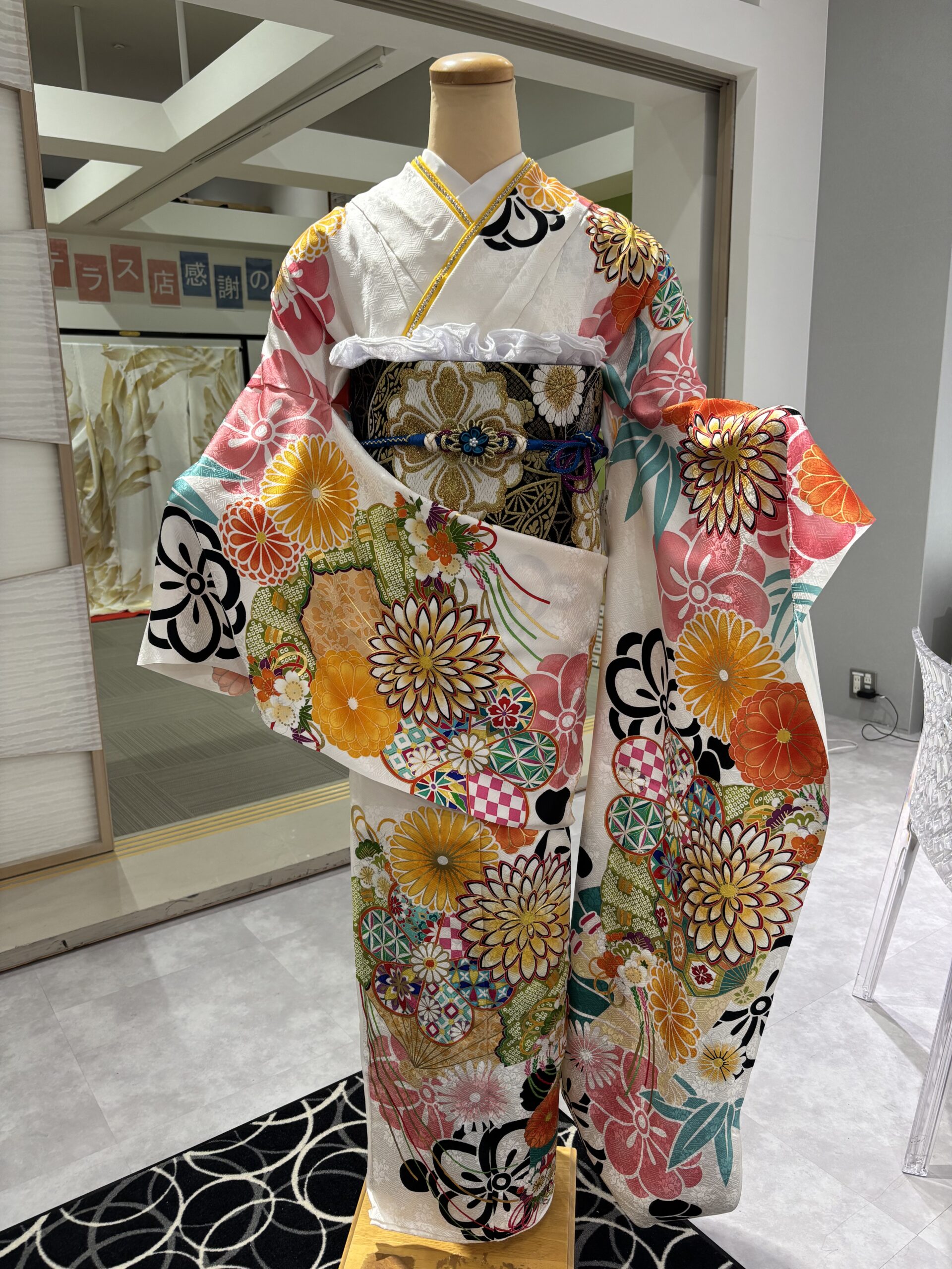豪華なお振袖