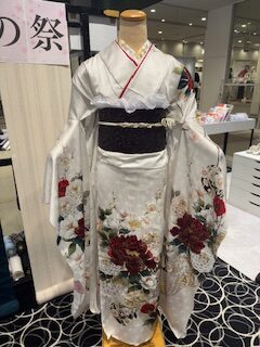 【必見】草履が痛い人、おすすめの解決法!!