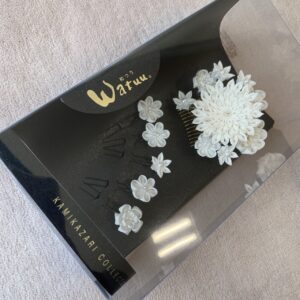 ファーストステージ髪飾り　振袖髪飾り　白い髪飾り