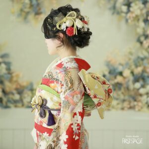 振袖ヘア　ゆるふわヘア　成人式ヘアスタイル