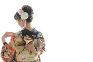 振袖帯結び　振袖後姿