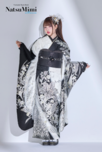 白振袖　黒振袖　振袖