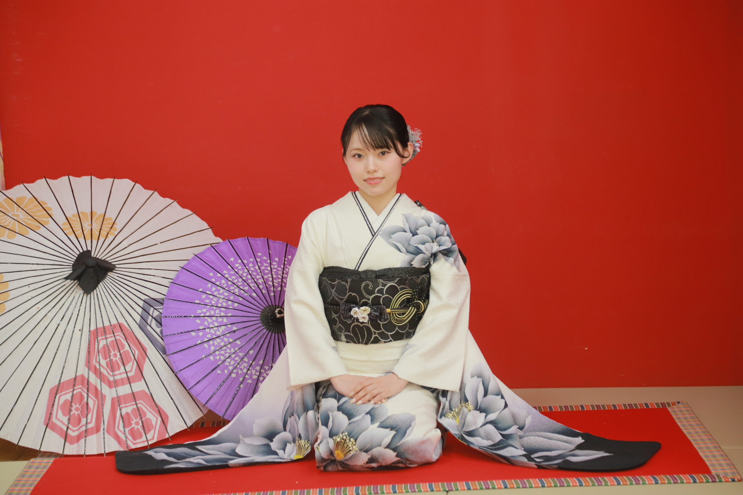 振袖前撮りのポーズの意味を知ろう！後撮りもできますよ！