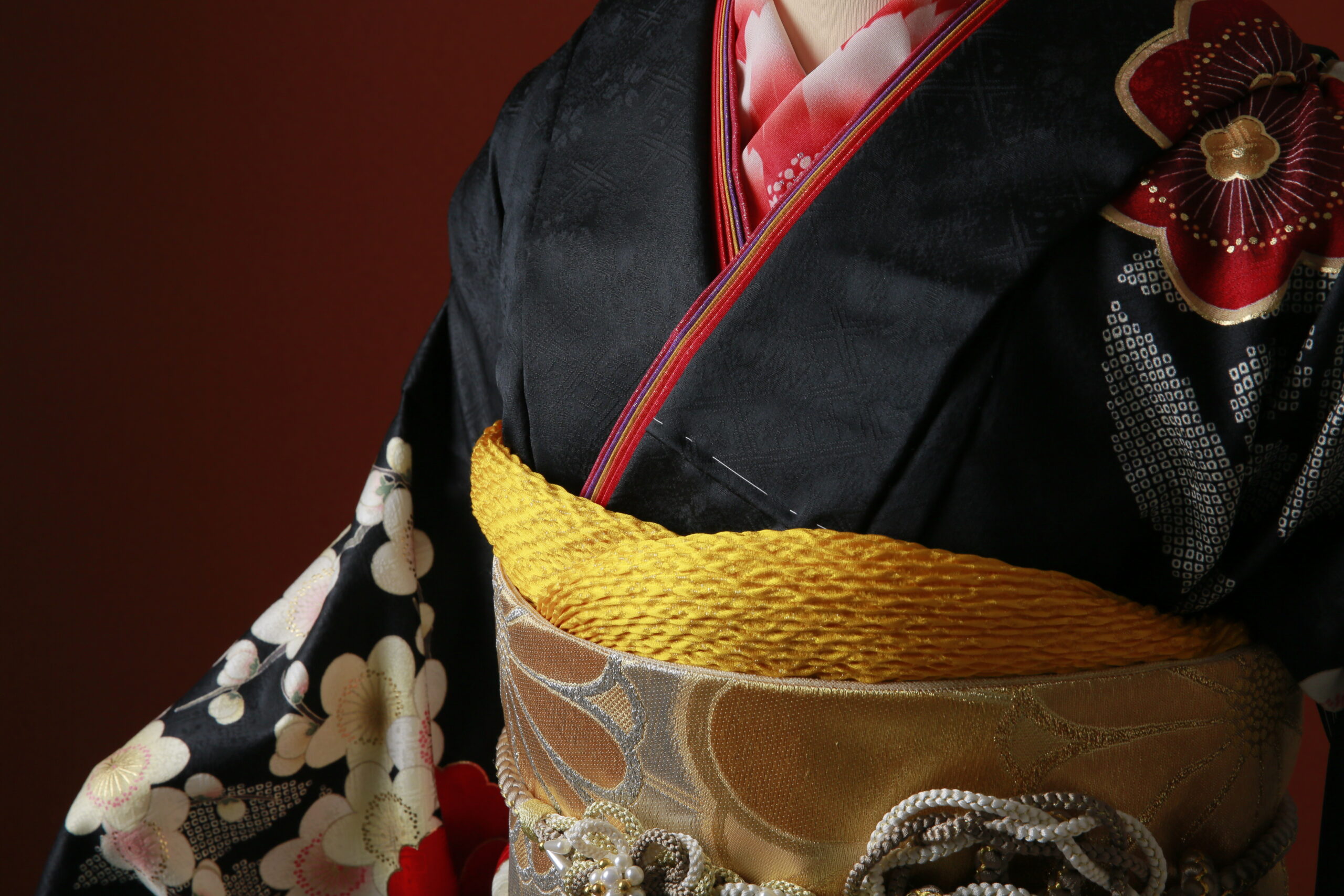 【振袖選び】振袖の柄、どんな意味があるの？