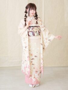 振袖コーディネート　淡め