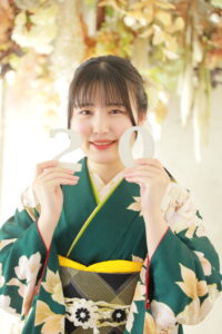 振袖ヘア　成人式準備　着物ヘア　成人式ヘア　 ゆるふわヘア　髪飾り
