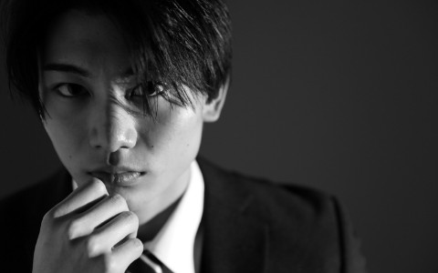 #ハタチ男子 ファーストステージの男性成人式前撮り（スーツ）写真撮影プラン(奈良・大阪・京都・兵庫（伊丹・宝塚）・三重（四日市）