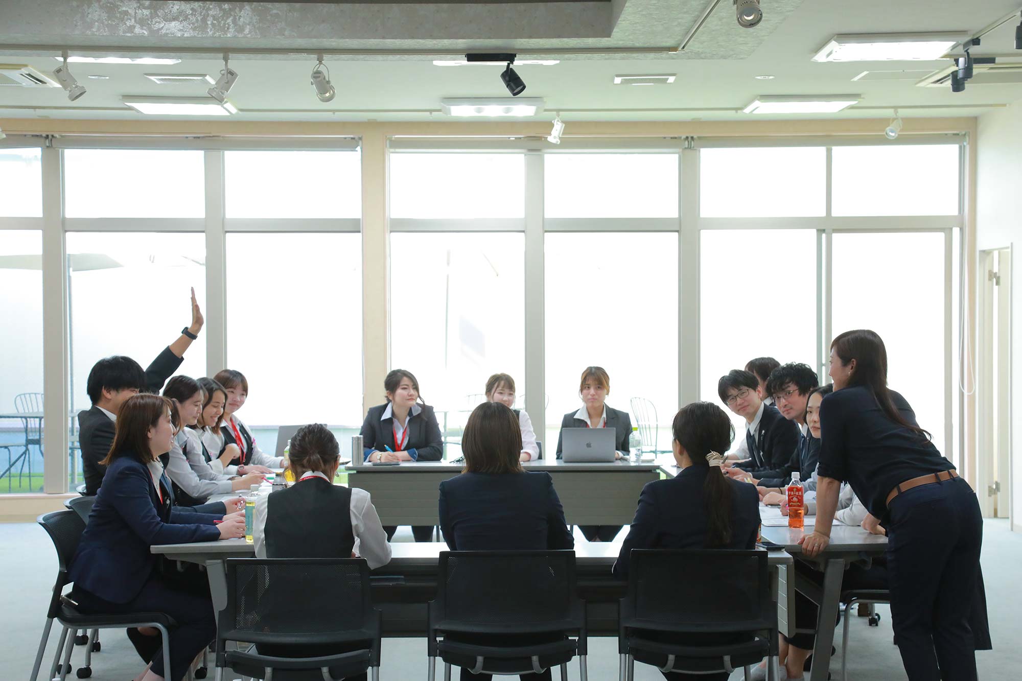 会社を知る