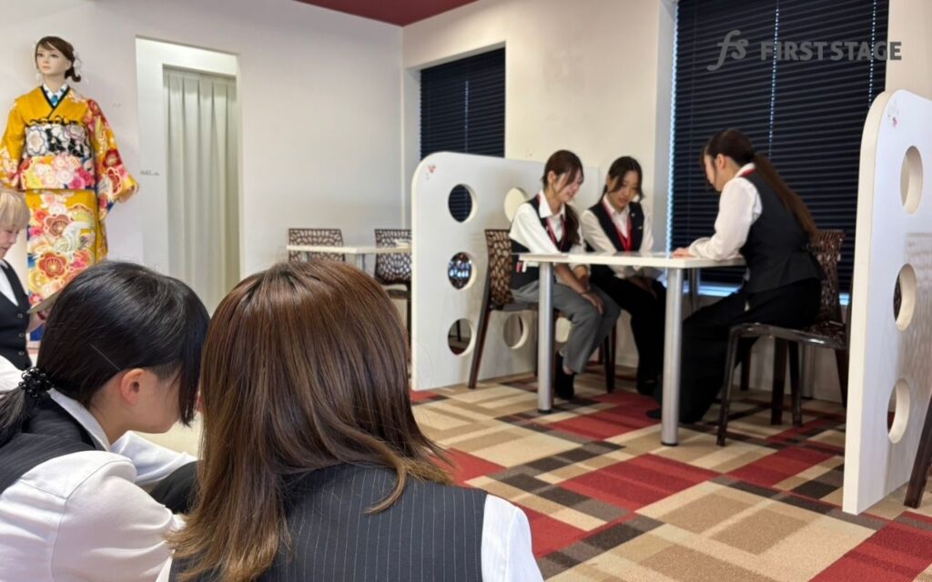 新人研修　振袖勉強会　研修　株式会社ファーストステージ